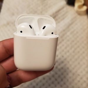 Apple Airpods